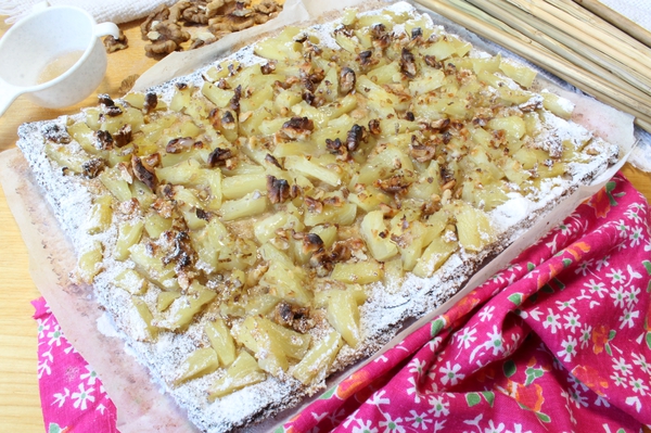 Пирог с ананасами