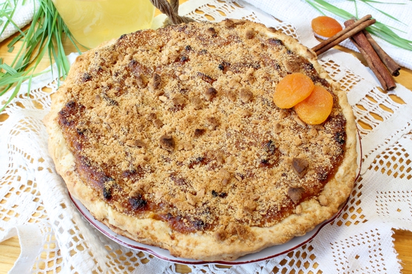 Пирог с курагой